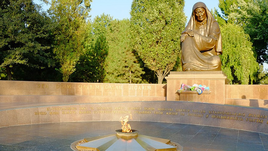 Стало известно, сколько узбекистанцы отдохнут на 9 мая